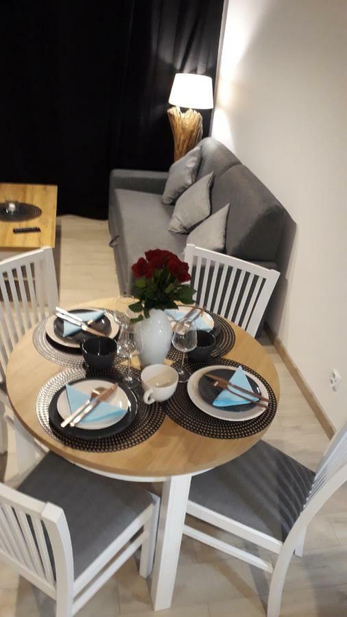 Apartament Oliwka Z Prywatnym Miejscem Postojowym 科沃布热格 外观 照片
