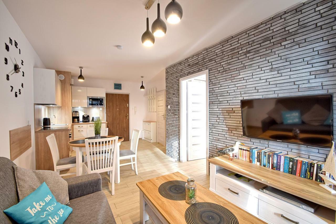 Apartament Oliwka Z Prywatnym Miejscem Postojowym 科沃布热格 外观 照片