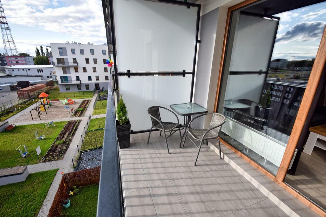 Apartament Oliwka Z Prywatnym Miejscem Postojowym 科沃布热格 外观 照片