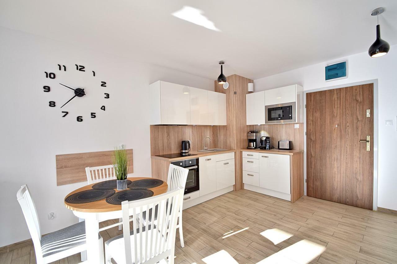 Apartament Oliwka Z Prywatnym Miejscem Postojowym 科沃布热格 外观 照片